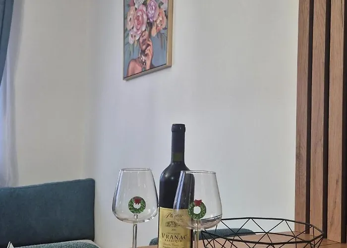 Srebrna Pahulja アパート ズラティボール